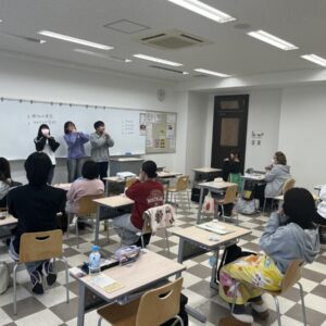 1年生☆手遊び歌発表会(^^♪